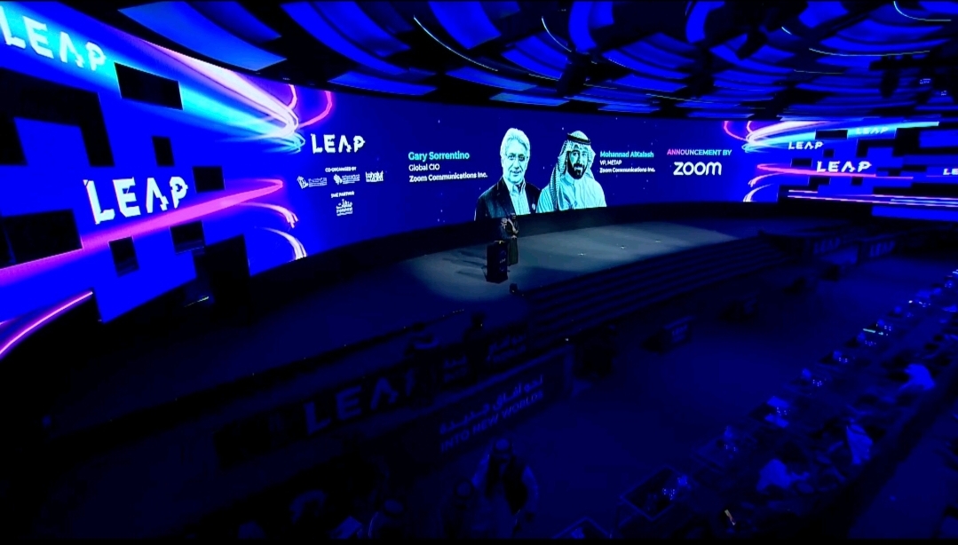 زووم تعلن استثمار 75 مليون دولار في السعودية وتستعرض ابتكاراتها في LEAP 2025